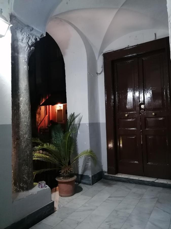 Aurora E Dad Naples Center B&B Εξωτερικό φωτογραφία