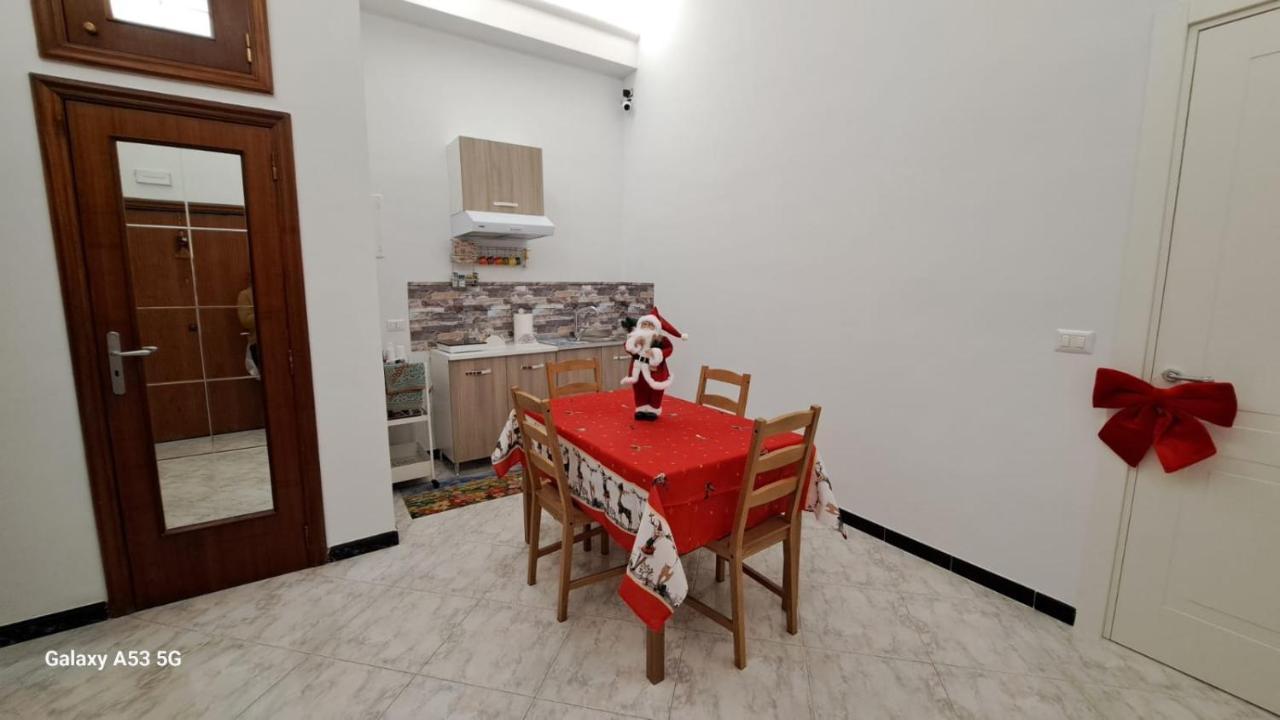Aurora E Dad Naples Center B&B Εξωτερικό φωτογραφία